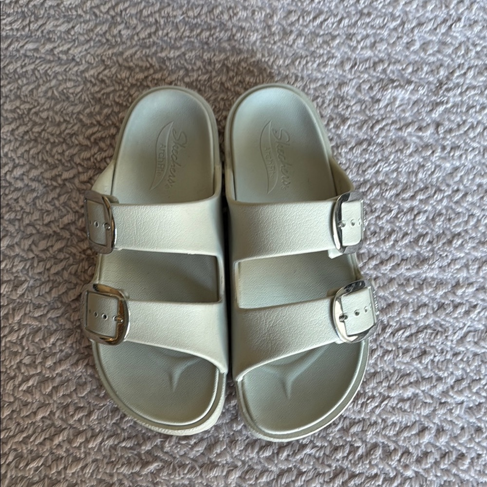 Archfit Foam Slides in Taupe color